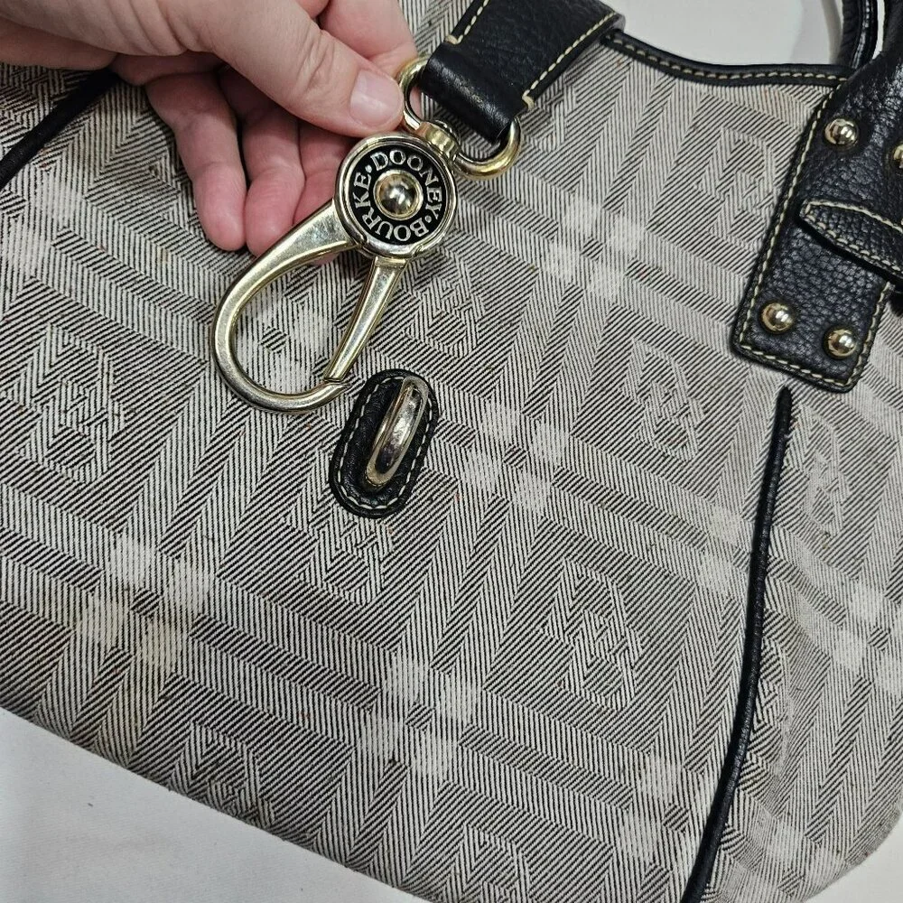 Dooney & Bourke vintage Plaid‎ Canvas Leather Shoulder Bag black white Clip